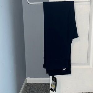 Women’s Fitted Under Armour leggings